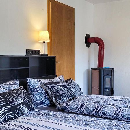 Suhl - Ihre Erholsame Arbeiterwohnung In Zentrumnaehe Екстер'єр фото