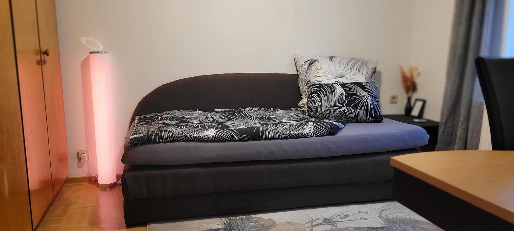 Suhl - Ihre Erholsame Arbeiterwohnung In Zentrumnaehe Екстер'єр фото